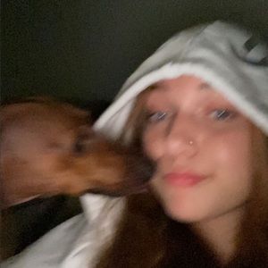 Meet your Posher, Hillary￼